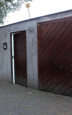 Casa para alugar com 252m², 4 quartos e 1 vagaFachada