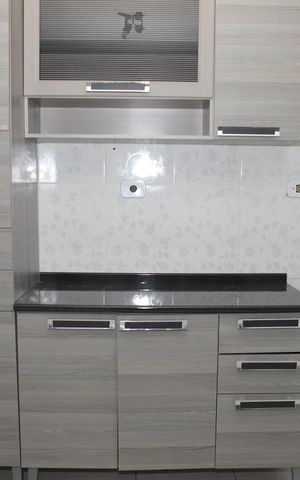 Casa à venda com 200m², 3 quartos e 2 vagasCozinha - Armários