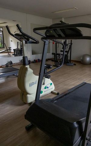 Studio à venda com 33m², 1 quarto e 1 vaga Studio à venda com 33m², 1 quarto e 1 vagaAcademia