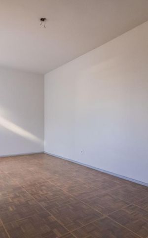 Apartamento à venda com 110m², 3 quartos e 1 vaga Apartamento à venda com 110m², 3 quartos e 1 vagaSala