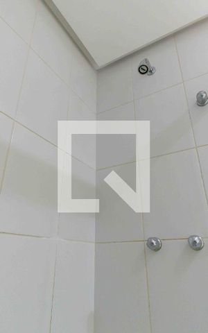 Apartamento à venda com 73m², 2 quartos e 1 vaga Apartamento à venda com 73m², 2 quartos e 1 vagaBanheiro da Suíte