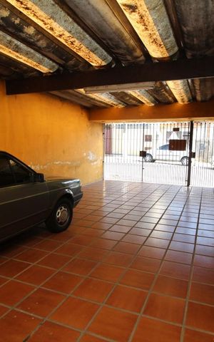 Casa à venda com 180m², 3 quartos e 4 vagasGaragem