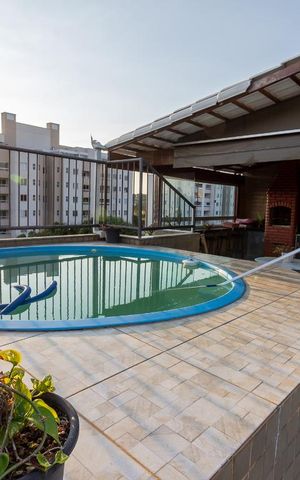 Apartamento à venda com 360m², 4 quartos e 2 vagas Apartamento à venda com 360m², 4 quartos e 2 vagasPiscina
