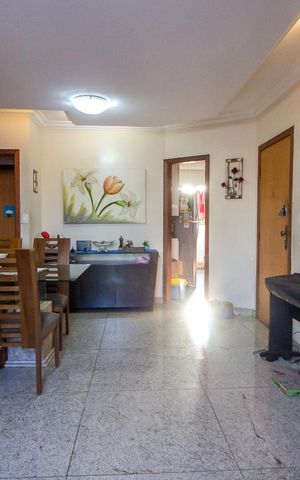 Apartamento à venda com 360m², 4 quartos e 2 vagas Apartamento à venda com 360m², 4 quartos e 2 vagasSala