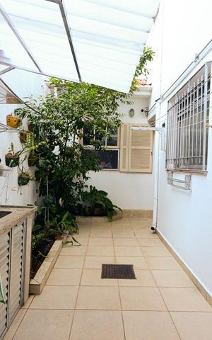 Casa à venda com 210m², 3 quartos e 2 vagasQuintal