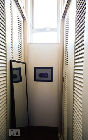 Casa à venda com 210m², 3 quartos e 2 vagasCloset