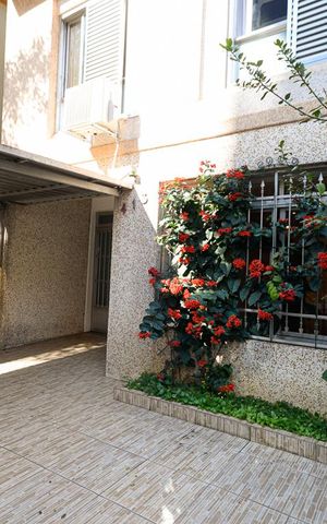 Casa à venda com 210m², 3 quartos e 2 vagasGaragem
