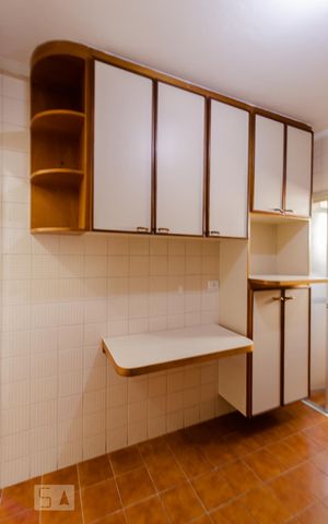 Apartamento à venda com 62m², 2 quartos e 1 vaga Apartamento à venda com 62m², 2 quartos e 1 vagaCozinha