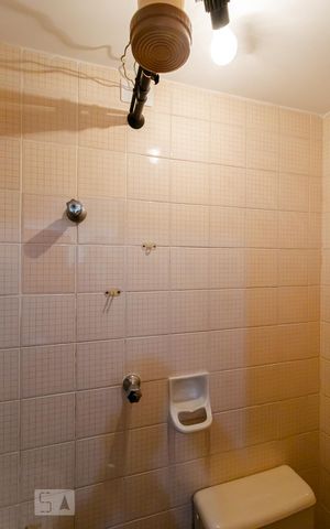 Apartamento à venda com 62m², 2 quartos e 1 vaga Apartamento à venda com 62m², 2 quartos e 1 vagaBanheiro de Serviço