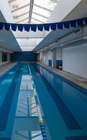 Apartamento para alugar com 495m², 3 quartos e 4 vagas Apartamento para alugar com 495m², 3 quartos e 4 vagasÁrea comum - Piscina aquecida