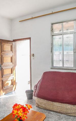 Casa à venda com 80m², 3 quartos e 1 vaga Casa à venda com 80m², 3 quartos e 1 vagaSala