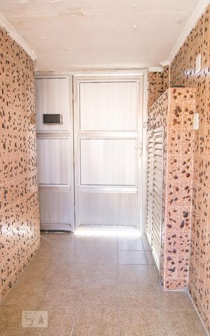 Casa à venda com 341m², 3 quartos e 2 vagas Casa à venda com 341m², 3 quartos e 2 vagasEntrada