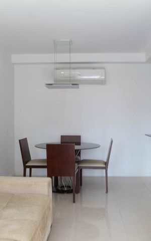 Apartamento à venda com 86m², 2 quartos e 1 vaga Apartamento à venda com 86m², 2 quartos e 1 vagaSala