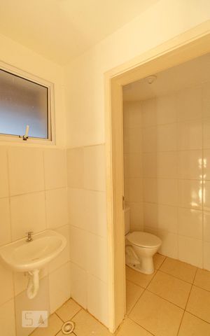 Casa de condomínio para alugar com 64m², 2 quartos e 2 vagas Casa de condomínio para alugar com 64m², 2 quartos e 2 vagasLavabo