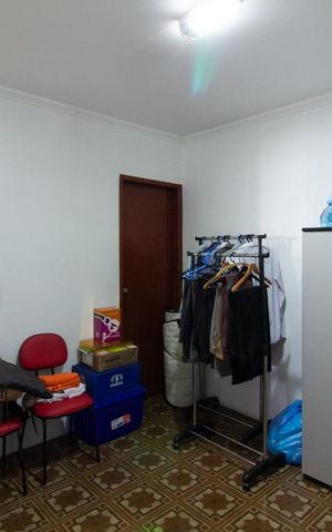 Casa à venda com 290m², 4 quartos e 2 vagas Casa à venda com 290m², 4 quartos e 2 vagasQuarto 3