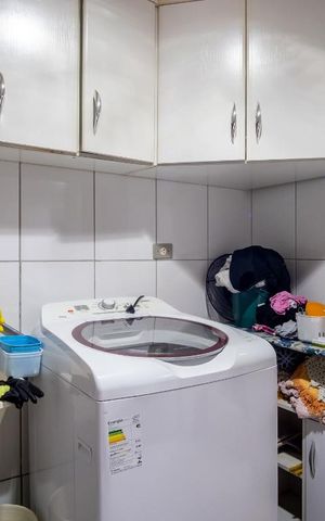 Casa à venda com 130m², 3 quartos e 2 vagas Casa à venda com 130m², 3 quartos e 2 vagasÁrea de Serviço