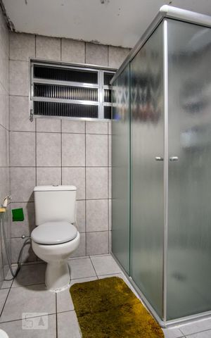 Casa à venda com 130m², 3 quartos e 2 vagas Casa à venda com 130m², 3 quartos e 2 vagasBanheiro