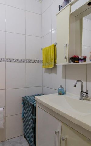Casa à venda com 120m², 3 quartos e 1 vaga Casa à venda com 120m², 3 quartos e 1 vagaBanheiro