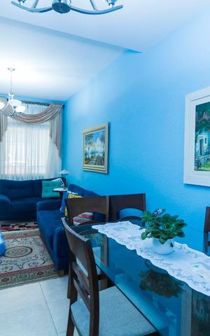 Casa à venda com 108m², 2 quartos e 1 vagaSala