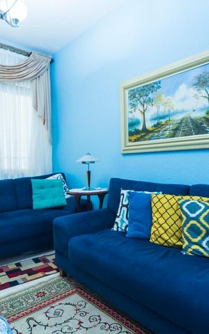 Casa à venda com 108m², 2 quartos e 1 vagaSala