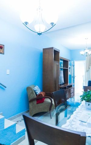 Casa à venda com 108m², 2 quartos e 1 vagaSala
