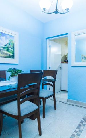 Casa à venda com 108m², 2 quartos e 1 vagaSala