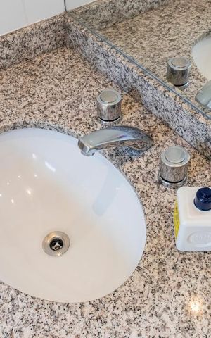 Apartamento à venda com 70m², 2 quartos e 2 vagasQuarto 2 - Suíte/ Banheiro