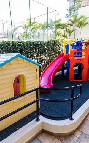 Apartamento à venda com 70m², 2 quartos e 2 vagasÁrea comum - Playground