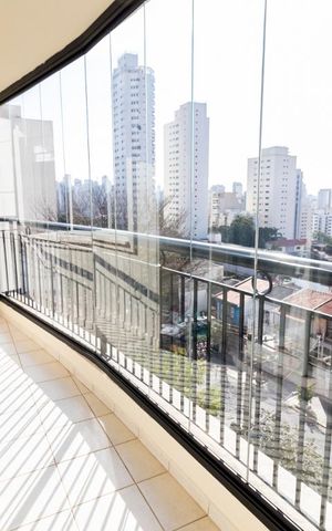 Apartamento à venda com 70m², 2 quartos e 2 vagasVaranda