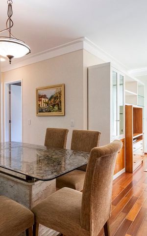 Apartamento à venda com 70m², 2 quartos e 2 vagasSala