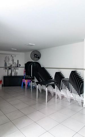 Apartamento à venda com 57m², 2 quartos e 1 vaga Apartamento à venda com 57m², 2 quartos e 1 vagaÁrea comum - Salão de festas