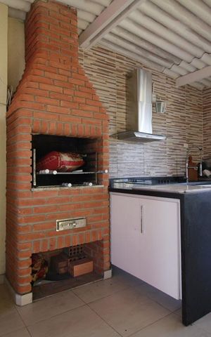 Casa à venda com 150m², 2 quartos e 1 vagaChurrasqueira