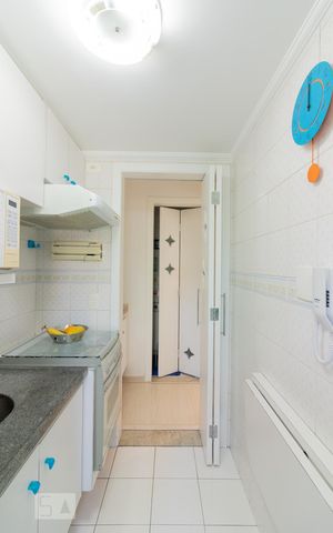 Apartamento à venda com 60m², 1 quarto e 1 vaga Apartamento à venda com 60m², 1 quarto e 1 vagaCozinha