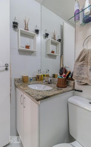 Apartamento à venda com 120m², 4 quartos e 1 vaga Apartamento à venda com 120m², 4 quartos e 1 vagaBanheiro da Suíte 2