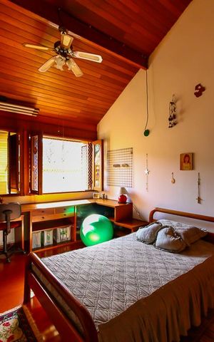 Casa à venda com 780m², 5 quartos e 6 vagas Casa à venda com 780m², 5 quartos e 6 vagasSuite 1