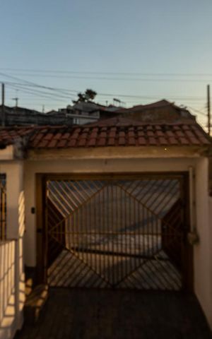 Casa à venda com 150m², 3 quartos e 4 vagas Casa à venda com 150m², 3 quartos e 4 vagasVista da sala