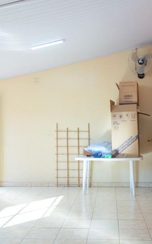 Casa à venda com 130m², 3 quartos e 3 vagas Casa à venda com 130m², 3 quartos e 3 vagasChurrasqueira