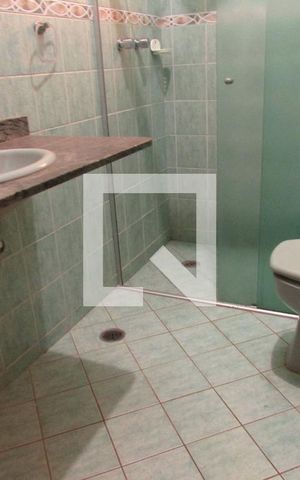 Casa para alugar com 290m², 4 quartos e 3 vagasBanheiro  2