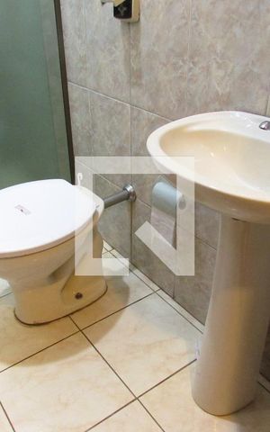 Casa para alugar com 290m², 4 quartos e 3 vagasBanheiro Social