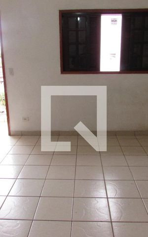 Casa para alugar com 290m², 4 quartos e 3 vagasSuíte