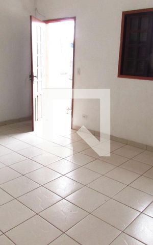 Casa para alugar com 290m², 4 quartos e 3 vagasSuíte