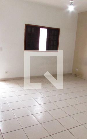 Casa para alugar com 290m², 4 quartos e 3 vagasSuíte
