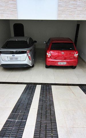 Casa à venda com 340m², 4 quartos e 4 vagasGaragem