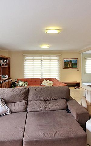 Casa à venda com 340m², 4 quartos e 4 vagasSala