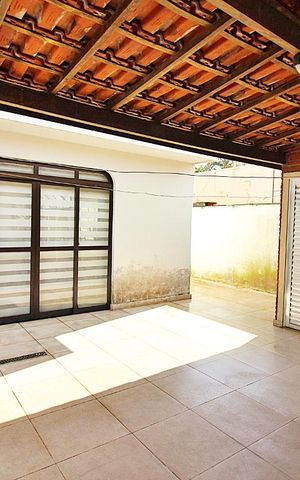 Casa à venda com 340m², 4 quartos e 4 vagasQuintal