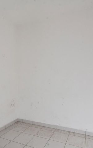 Casa à venda com 360m², 3 quartos e 6 vagasSuíte Externa 02
