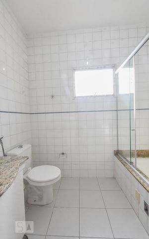 Casa à venda com 360m², 3 quartos e 6 vagasBanheiro Suíte 01