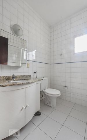 Casa à venda com 360m², 3 quartos e 6 vagasBanheiro Suíte 01
