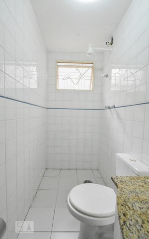 Casa à venda com 360m², 3 quartos e 6 vagasBanheiro Suíte 02