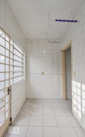 Casa à venda com 360m², 3 quartos e 6 vagasLavanderia